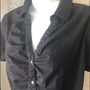 Cute black fitted top